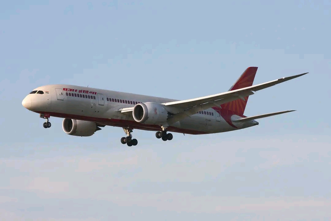 BREAKING: Air India Flight Makes Emergency Landing in Phuket Over Bomb Threat—A Day After Fatal Crash Kills 265 in Ahmedabad